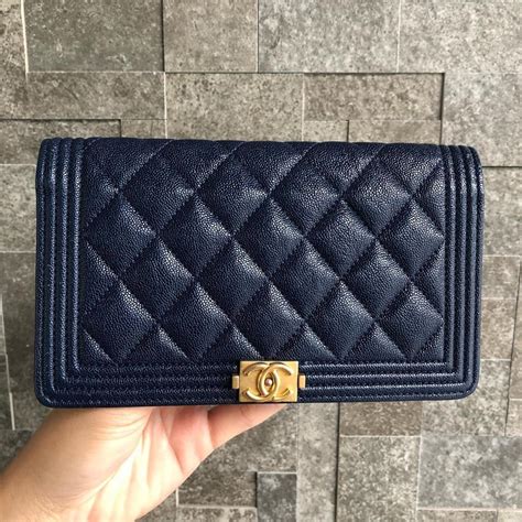 chanel boy bi fold wallet ราคา|ชาย chanel.